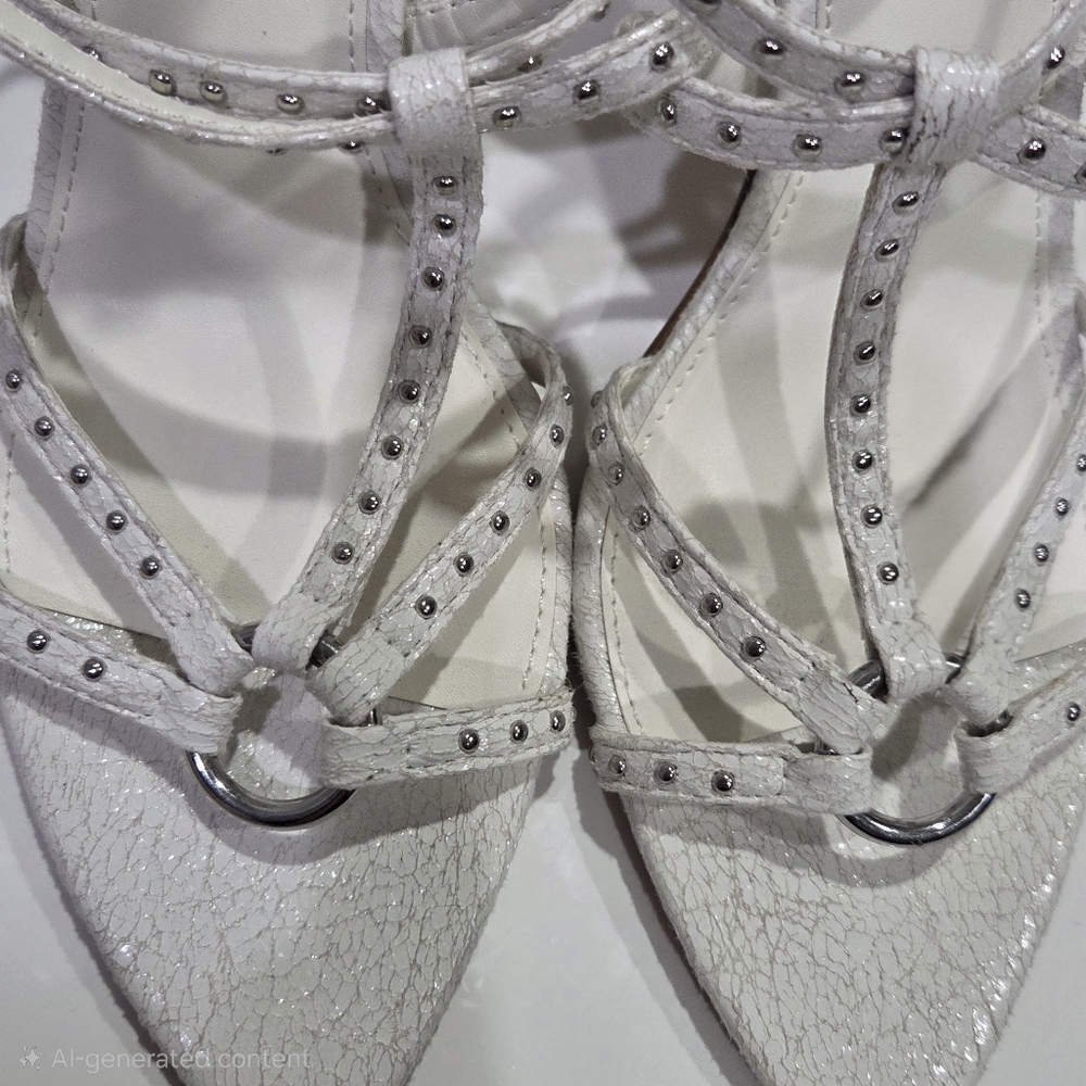 Steve Madden NWT 'Amour' White Crinkled Leather Silver Studded Sandal Pump New 7 - Picture 5 of 13